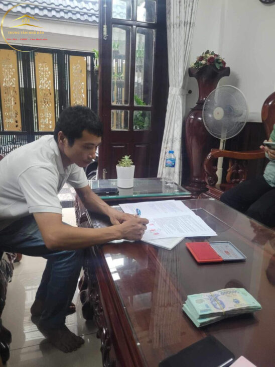 Tuyển dụng chuyên viên bất động sản làm việc chuyên nghiệp tại 19 Thoại Ngọc Hầu, Tân Phú