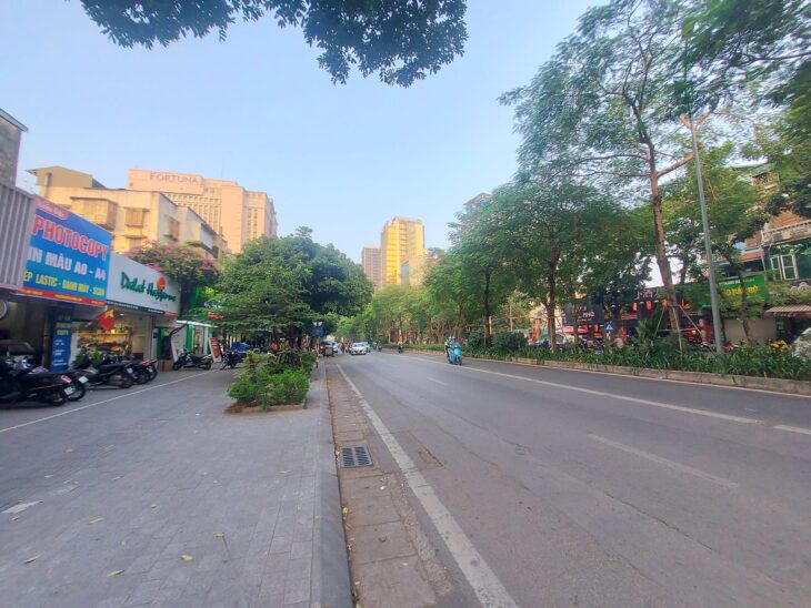 HIẾM – Mặt phố LÁNG HẠ 120m2, mặt tiền 7m, Kinh doanh đỉnh cao, vỉa hè 5m,