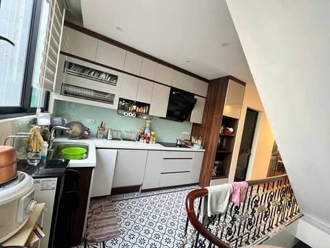 CỰC SỐC! Khu Phân Lô Hồng Hà – Ba Đình, 6 Ngủ, KD Ô Tô, Vỉa Hè: 44M, 6T, Giá 12.8 TỶ