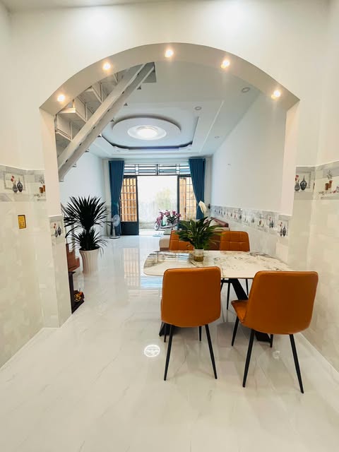 NHÀ ĐẸP GIÁ RẺ 2 Tầng Giá Chỉ 3 Tỷ 4 SHR Hẻm Xe Hơi Tân Thới Hiệp Sát Gò Vấp