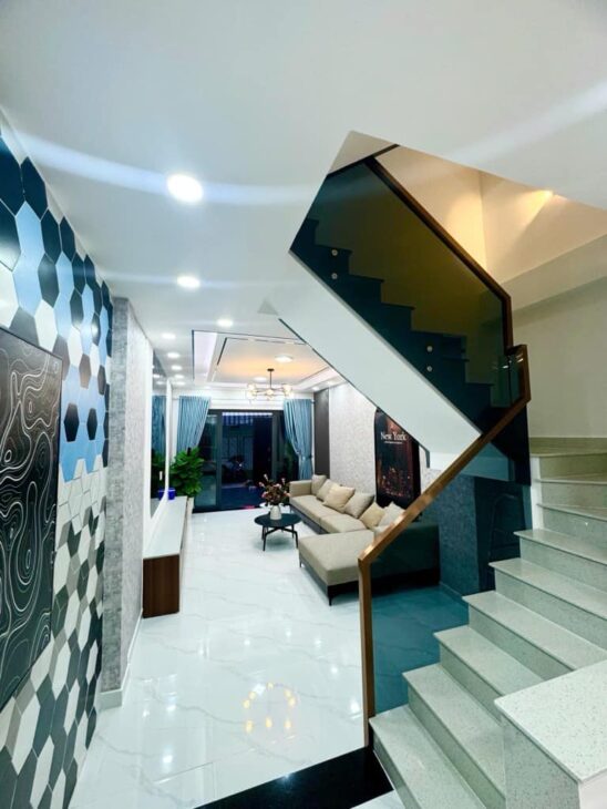 – NHÀ MỚI HOÀN THIỆN ĐẦY ĐỦ NỘI THẤT CAO CẤP, 83m2, 4×21, cách Mặt Tiền 50m, 836 Huỳnh Tấn Phát,