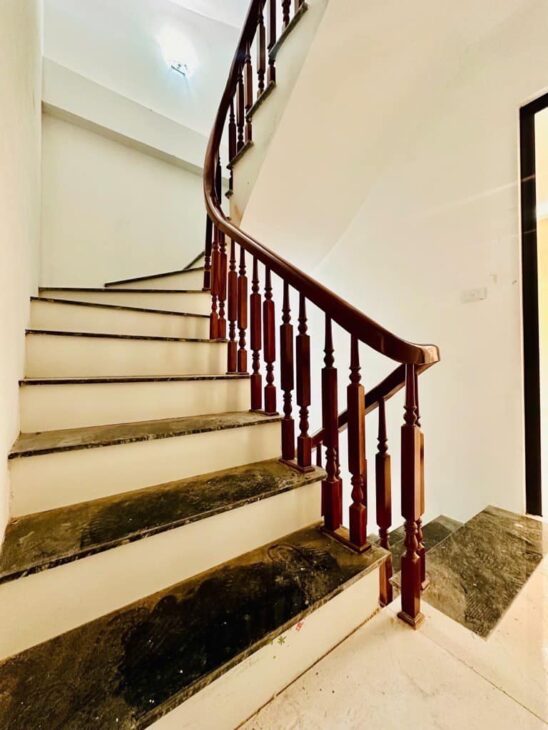 Tam Trinh-Yên Sở 33m x 5 tầng xây mới, mặt ngõ thông, phân lô Giá 6 tỷ