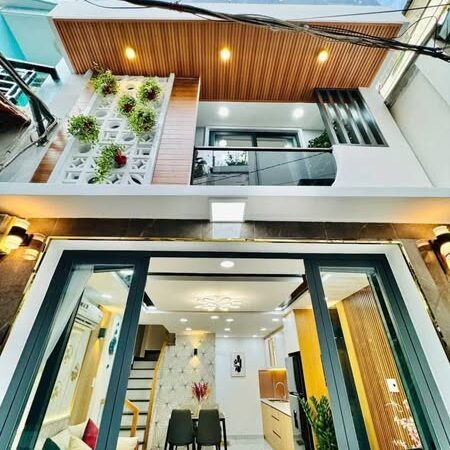 Nhà Đường Nhiêu Tứ Phường 7 Quận Phú Nhuận.