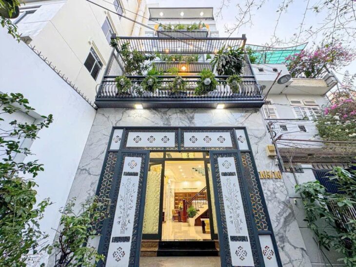 – Mặt tiền hẻm kinh doanh, Nhà 4 Tầng, Tặng nội thất, 5×12, Sân Thượng, 165 Nguyễn Thị Thập, Tân