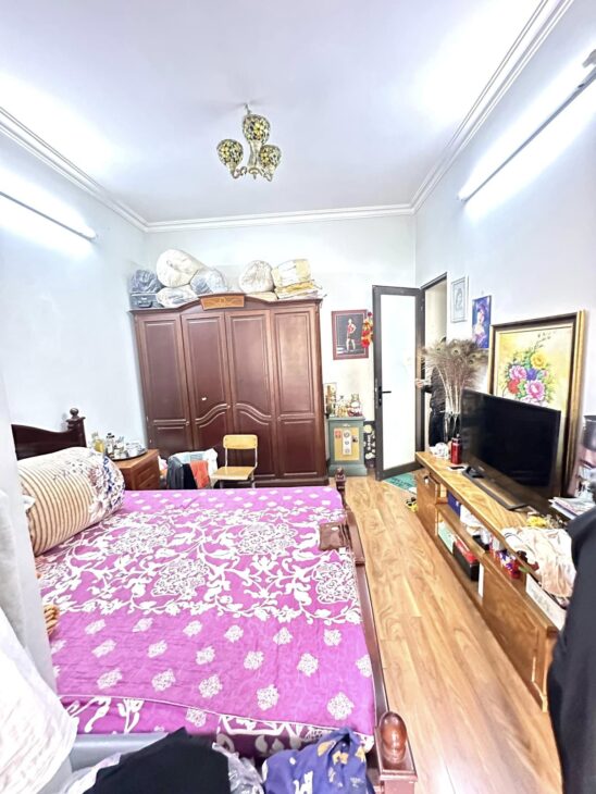 ĐỘI CẤN – BA ĐÌNH 40M2 X5T – MT6M – 7.5TỶ – GẦN PHỐ – NGÕ 3 GÁC QUAY ĐẦU