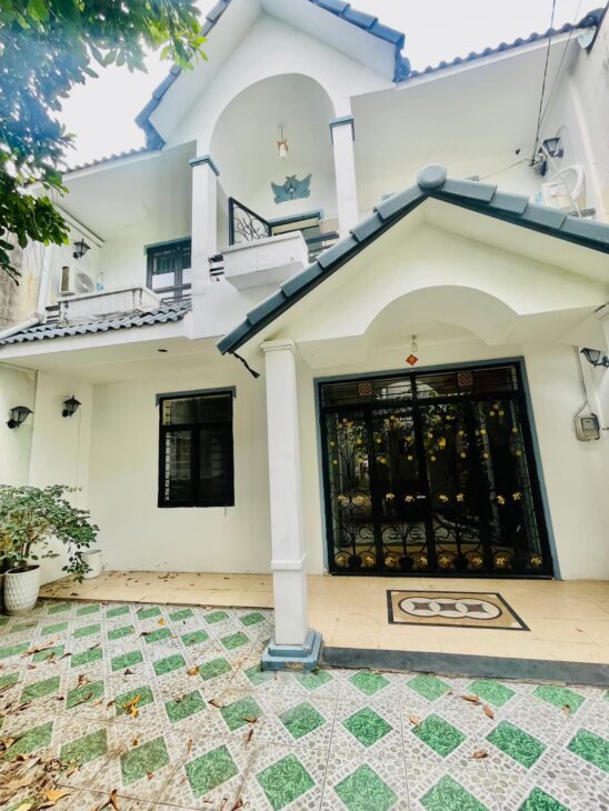 BÁN BIỆT THỰ MINI HIỆP THÀNH – HẺM THÔNG THOÁNG – 80m2 – CÓ SÂN ĐỂ XE – 4.9 tỷ.