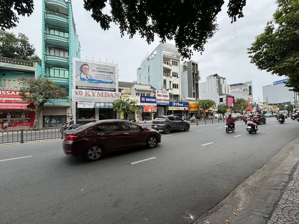 Nhà Mặt Tiền Kinh Doanh Đường Bạch Đằng Quận Bình Thạnh Phường 24.