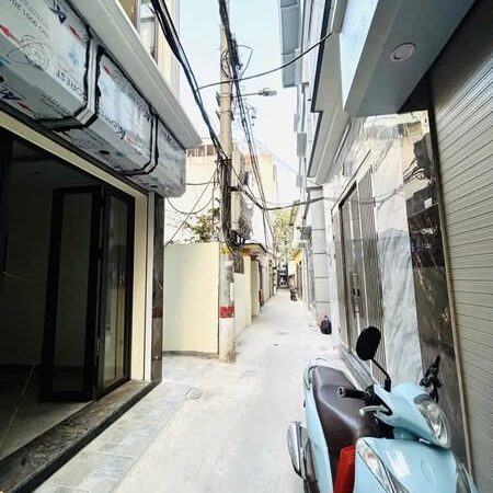 Tam Trinh-Yên Sở 33m x 5 tầng xây mới, mặt ngõ thông, phân lô Giá 6 tỷ