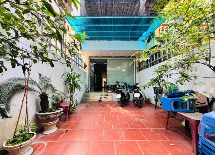 Ba Đình – ô tô 7 chỗ trong nhà – Ngõ thông – gần phố – chỉ 15,5 tỷ