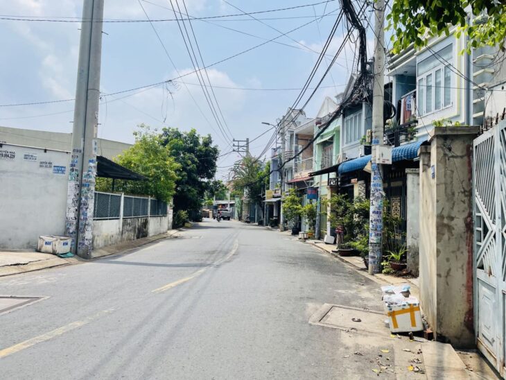 BÁN NHÀ MẶT TIỀN HẺM NHỰA 7M THÔNG LÊ VĂN KHƯƠNG Q12 ĐANG CHO THUÊ SPA. GIÁ RẺ 3,8 TỶ.