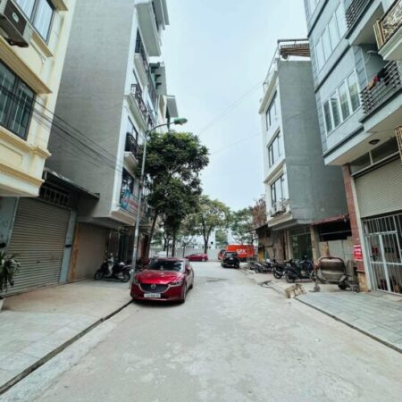Phân lô Hoàng Quốc Việt – 50m*4 tầng – ô tô vào nhà – chỉ 14.5 tỷ