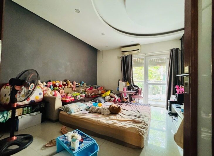 Ba Đình – ô tô 7 chỗ trong nhà – Ngõ thông – gần phố – chỉ 15,5 tỷ