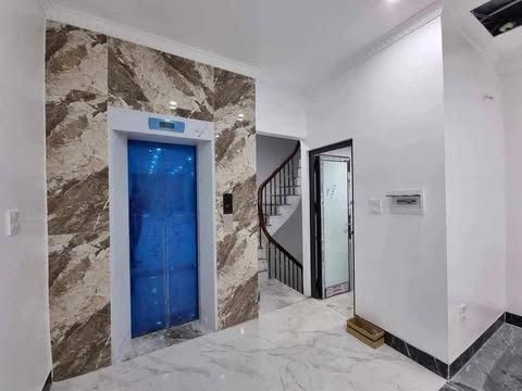 TOÀ VĂN PHÒNG – VỊ TRÍ KIM CƯƠNG, HOÀNG QUỐC VIỆT – CẦU GIẤY: 86M, 8T, MT: 5M, GIÁ 39 TỶ