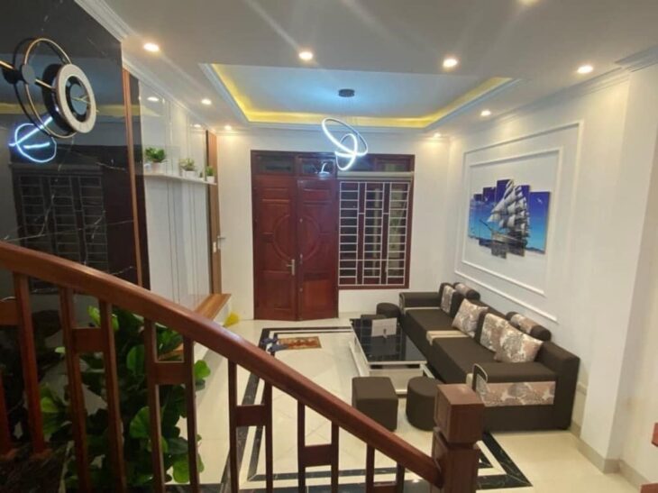 BÁN NHÀ PHỐ CỔ NGỌC LÂM 56M2 * 4 TẦNG * 9.8 TỶ , DÂN XÂY TÂM HUYẾT