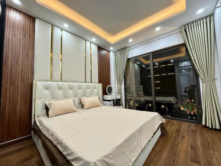 Trung tâm Ba Đình – lô góc 6 tầng thang máy – ô tô đỗ cửa – 53m nhỉnh 15 tỷ