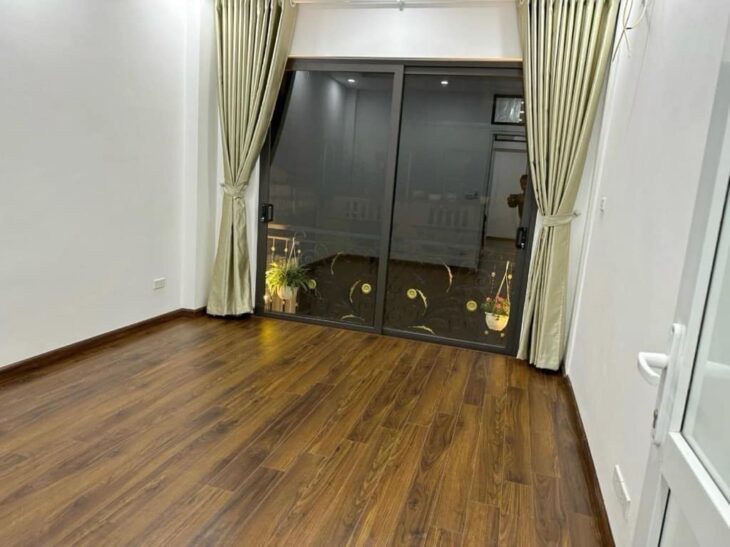 Trung tâm Ba Đình – lô góc 6 tầng thang máy – ô tô đỗ cửa – 53m nhỉnh 15 tỷ