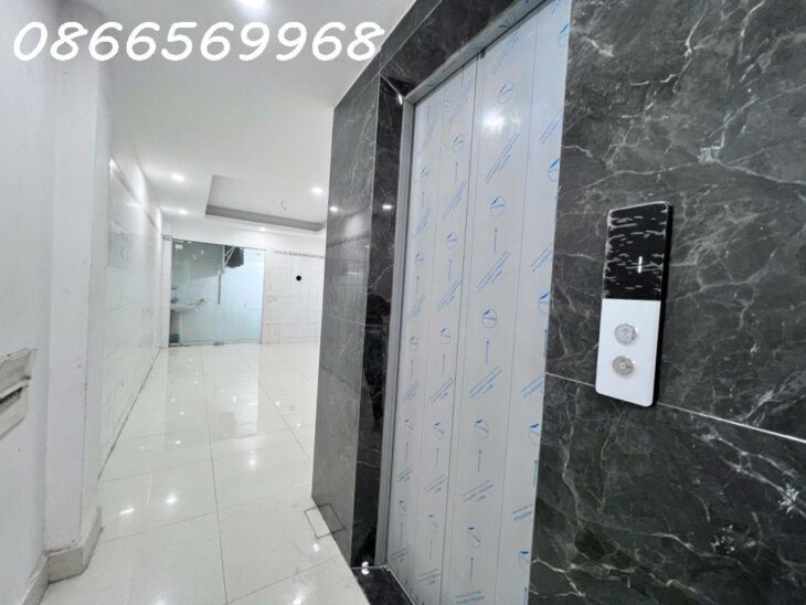 PHÂN LÔ Ô TÔ ĐỖ CỬA, 47/50M x 6T THANG MÁY, LẠC LONG QUÂN, GIÁ TỐT 11.48 TỶ