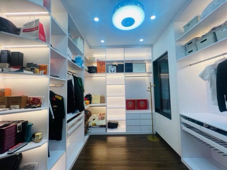 NHÀ ĐẸP TRẦN QUỐC HOÀN – NGÕ THÔNG ÔTÔ TRÁNH, GARA ÔTÔ – KINH DOANH – DÂN TRÍ CAO