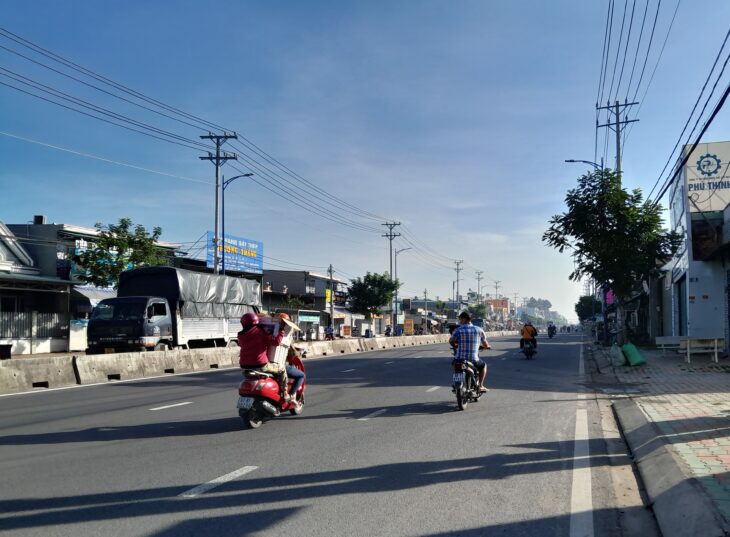 Nhà 3 tầng Mặt tiền Đặng Thúc Vịnh Hóc Môn Hồ Chí Minh 290m2 có 15 tỷ