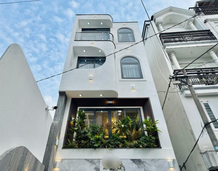 NHÀ LẦU TUYỆT ĐẸP GẦN MẶT TIỀN ư ĐƯỜNG NGUYỄN VĂN KHỐI – P.11 – GÒ VẤP