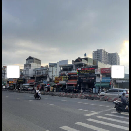 BÁN KHÁCH SẠN MẶT TIỀN HÀ HUY GIÁP 32 PHÒNG DOANH THU 120TR/THÁNG