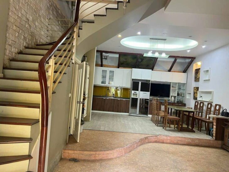 ????Bán NHà Mặt NGõ To NHư Phố 61 m2 X 5 Tầng Phương Liệt Thanh Xuân 18.95 Tỷ ????