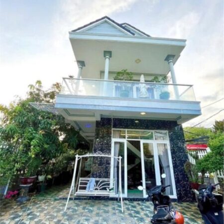 Bán Nhà Biệt Thự Vĩnh Hiệp – Sân Rộng, Đậu Ô Tô, Giá Chỉ 4.5 Tỷ