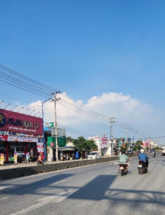 Nhà 3 tầng Mặt tiền Đặng Thúc Vịnh Hóc Môn Hồ Chí Minh 290m2 có 15 tỷ