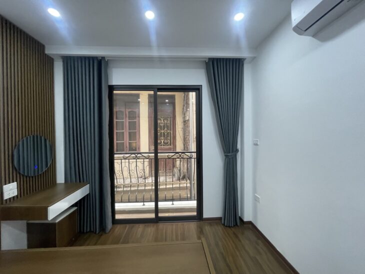 CỰC HIẾM HÓT CHÍNH CHỦ CẦN TIỀN BÁN GẤP CĂN NHÀ PHỐ ĐẠI CÁT QUẬN BẮC TỪ LIÊM 36 m2 x5 TẦNG THANG