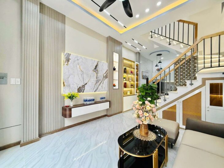 NHÀ ĐẸP GÒ VẤP – FULL NỘI THẤT – CÁCH ĐƯỜNG SỐ 1 CHỈ 50M – 5 PHÚT RA CÔNG LÀNG HOA, SIÊU THỊ