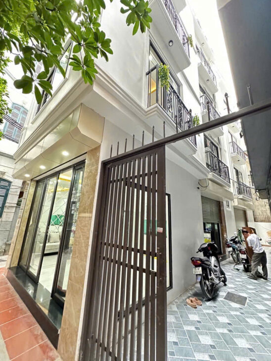 Sốc quá! Bán nhà Bùi Xương Trạch, 33m2, hơn 7 tỷ, lung linh, thoáng sáng, ở kết hợp kinh doanh