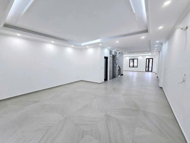 Phố Hoàng Ngân 63m2, 8T thang máy, MT4.7m mới đẹp long lanh ô tô kinh doanh ngon