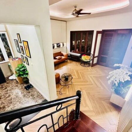 Bán nhà đẹp Thụy Khuê 68m2, 3T, MT8m hơn 10 tỷ nhà 2 thoáng cận kề Hồ Tây