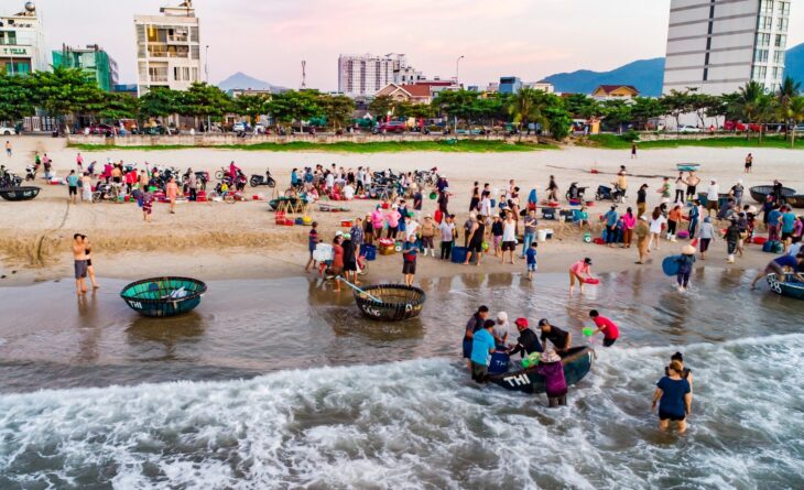 # Nhà Kiệt Ô tô tới cửa, sát MT Lê Bôi ngay Bãi Tắm, 59m2, 3 tầng, 3.x tỷ