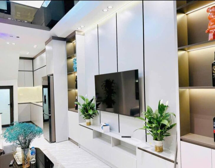 -Bán nhà Đẹp Gia Quất – Full Nội Thất – gần Oto – 5 Tầng – nhỉnh 5 tỷ (Thương Lượng)