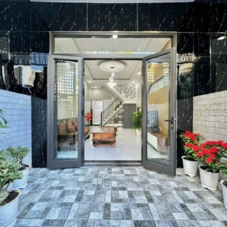 ♥ Nhà Kiệt Phan Thanh gần Ô tô đậu, 60m2, 2 tầng 4PN, sân rộng, 3.55 tỷ