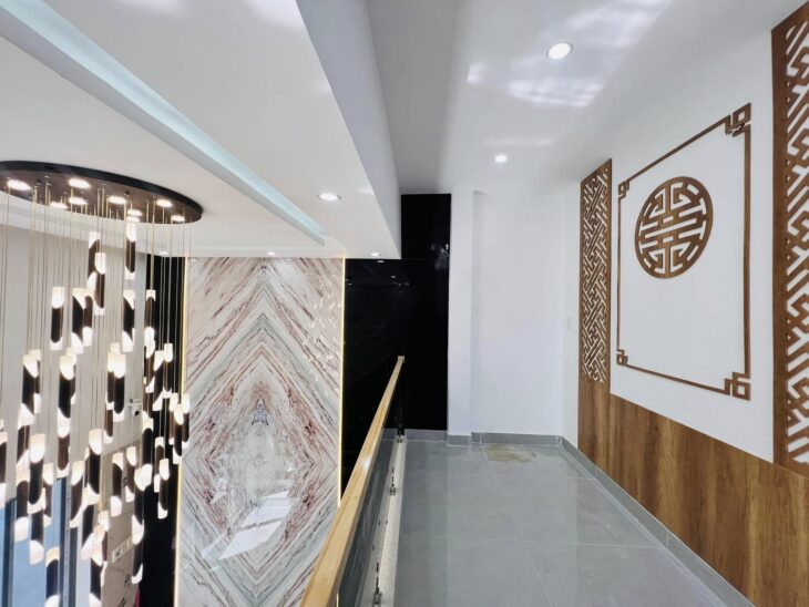 # Nhà 2 mặt thoáng gần Trần Cao Vân + Lê Độ 46m2 2 tầng đẹp ở ngay, 2.55 tỷ