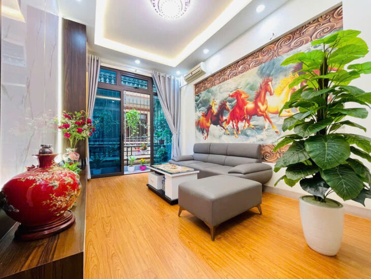 B.ÁN NHÀ VỊ TRÍ ĐẸP – MẶT PHỐ NGÕ 93 HAI BÀ TRƯNG – KINH DOANH – VỈA HÈ – Ô TÔ – Ở NGAY – HAI THOÁNG