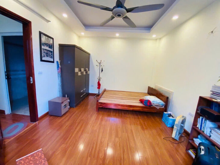 Bán nhà Hào Nam Đống Đa, Nhà Dân Xây, Vị Trí Đẹp, 37mx5T, Giá: 7,48 Tỷ, Lh: 0396935190.