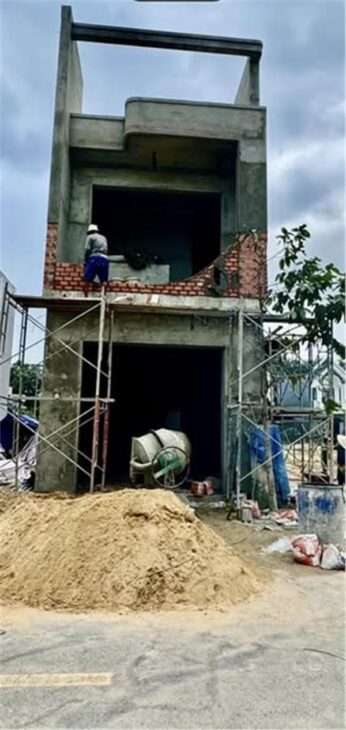 Bán Nhà 1 Lầu 1 Trệt Phường Tân Hiệp Tân Uyên – Vị Trí Đắc Địa Giá Chỉ 2.35 Tỷ