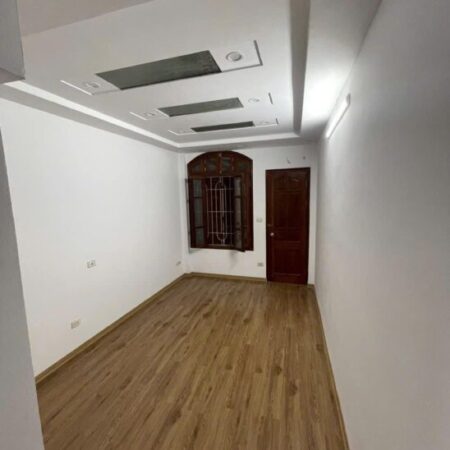 Kịch độc, bán nhà Phố Văn Cao, Ba Đình, 53m2, 4 tầng, giá chào 11 tỷ ( có thương lượng)