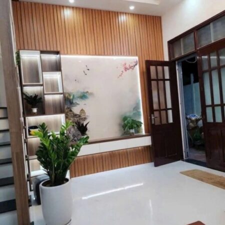 Cần bán nhà Nam Dư, 32m2, 5 tầng, 3 ngủ đủ công năng, chào 5.3 tỷ