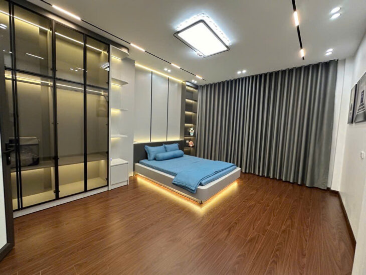 Siêu hời! Bán nhà Cự Lộc, Láng, Ngã Tư Sở, 32m2, nhỉnh 7 tỷ, đẹp lung linh, ở ngay, vị trí đắc địa