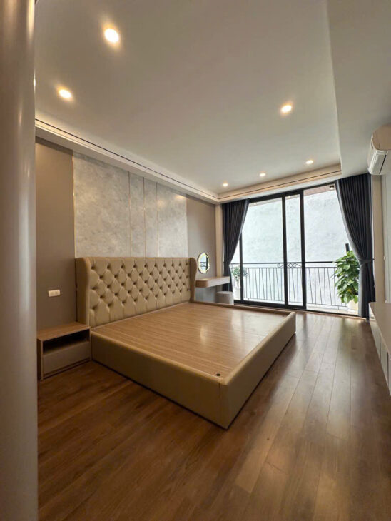 Giá tốt! Bán nhà Vũ Trọng Phụng, Ngụy Như Kon Tum, 36m2, nhỉnh 7 tỷ, ngõ nông, đẹp, ở ngay