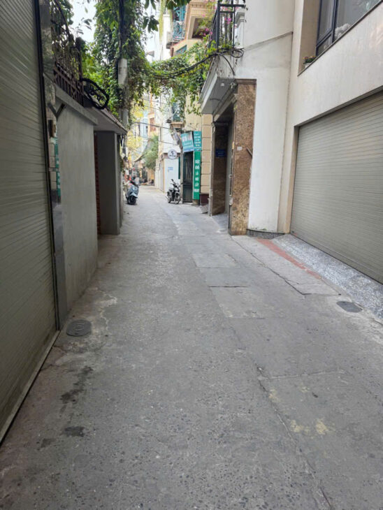 Bán Nhà Thái Thịnh, 29m², Gần Phố, Ngõ Thẳng Thông, Nhà Mới Ở Ngay, 6.48 Tỷ