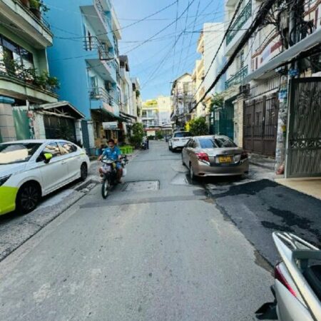 Mặt tiền hẻm Nguyễn Văn Cừ – Dương Bá Trạc 5.5×11 chỉ 12 tỷ