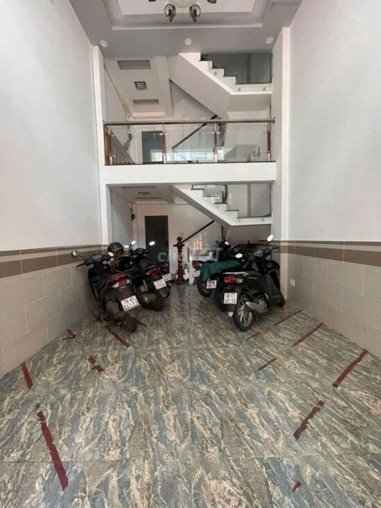 Nhà 3 Lầu Phạm Văn Chiêu, P8_ 4x15m_Hẻm xe Hơi