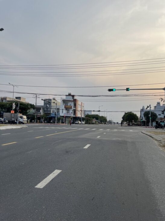 Khách sạn 6 tầng biển Khuê Mỹ-Nguyễn Đức Thuận -Ngũ Hành Sơn.-Giá chỉ 11,7 tỷ.
