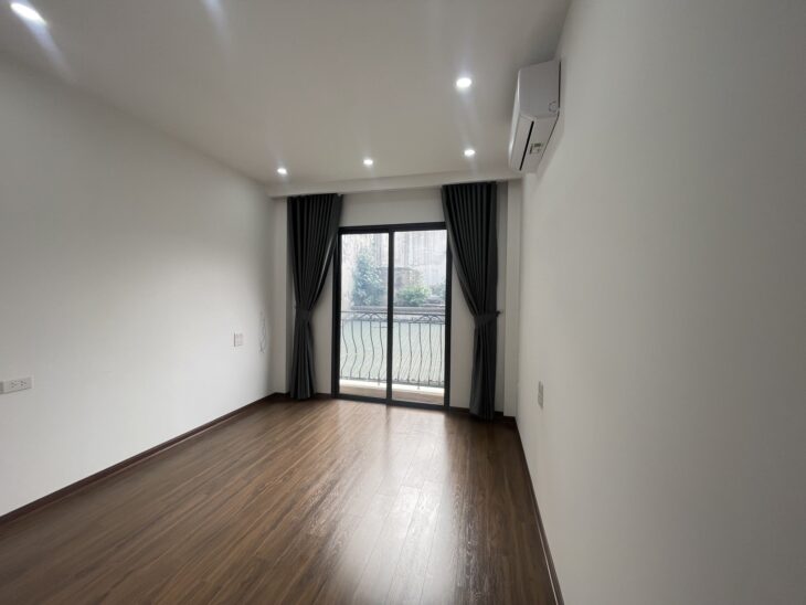 CỰC HIẾM HÓT CHÍNH CHỦ CẦN TIỀN BÁN GẤP CĂN NHÀ PHỐ ĐẠI CÁT QUẬN BẮC TỪ LIÊM 36 m2 x5 TẦNG THANG