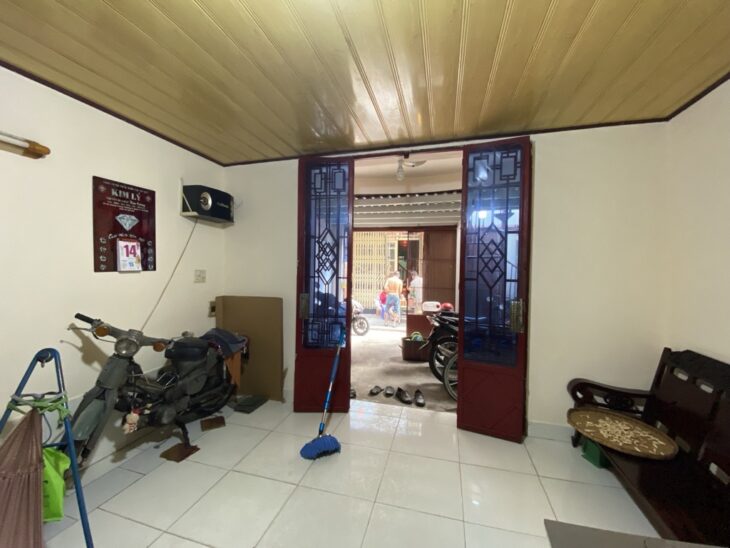 Nhà 3 tầng, 72,5m2, Dòng tiền 120triệu/năm, 102 Huỳnh Tấn Phát, Tân Thuận Tây, Quận